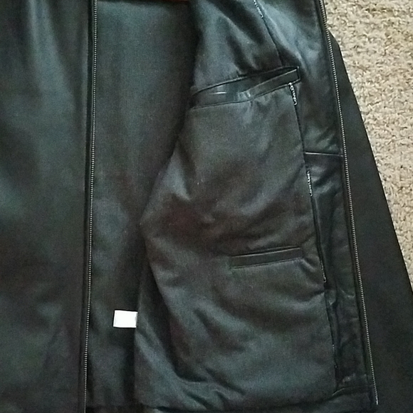 Classic Leather Jacket - Picture 5 of 7